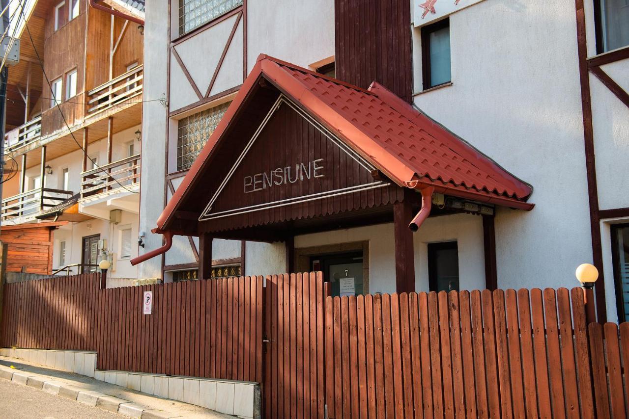 Buşteni Casa Maia酒店 外观 照片